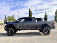 *VEHICLE DESCRIPTION* This vehicle has recently arrived and is in the process of being prepared for... (image 1)
