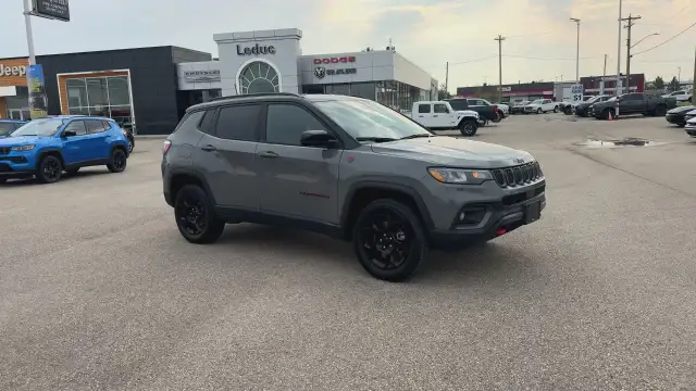 2023 Jeep Compass Trailhawk Trailhawk 4x4606394263421603841