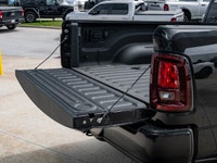 Welcome to 400 Chrysler Dodge Jeep Ram. 6.7L I-6 turbo diesel engine for powerful towing | 4x4 drive... (image 8)