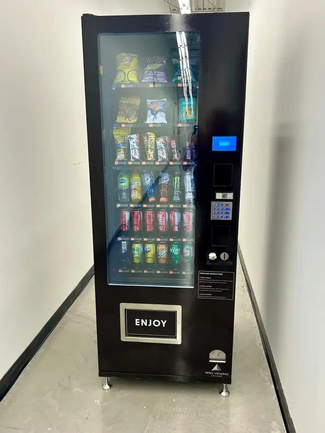 Combo Vending machines64840222008961120