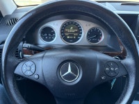 Zoomer Auto 2010 Mercedes-Benz GLK-Class 4MATIC GLK 350 comes loaded with Bluetooth, Leather Power H... (image 8)