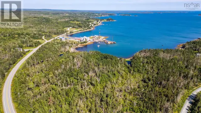 ZM NO 7 Highway Murphy Cove, Nova Scotia in Land for Sale in Truro - Image 10
