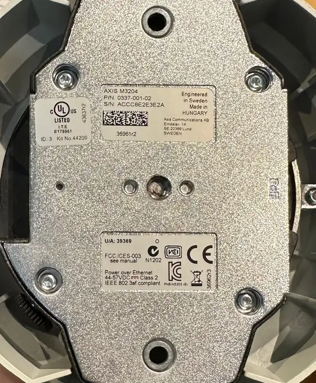 Axis - Professional Security Cameras (have 5pcs in total) in Security Systems in Markham / York Region - Image 5