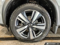 Welcome to Mann-Northway Auto Source. The 2021 Nissan Rogue Platinum offers an unparalleled blend of... (image 9)