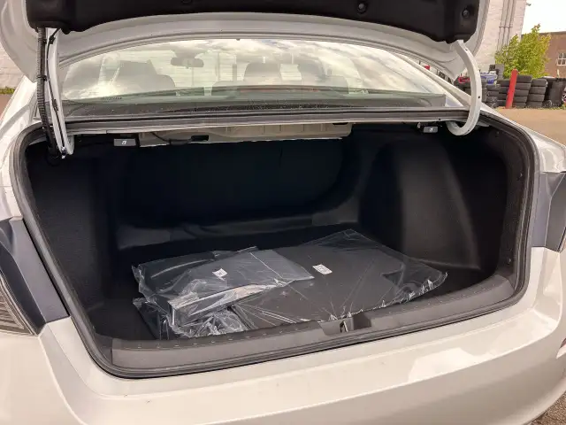 2026 Honda Civic SPORT in Cars & Trucks in City of Montréal - Image 33