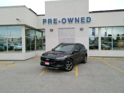 2025 Ford Escape ST-Line FWD 1.5L Ecoboost Engine Experience the perfect blend of style, performance...