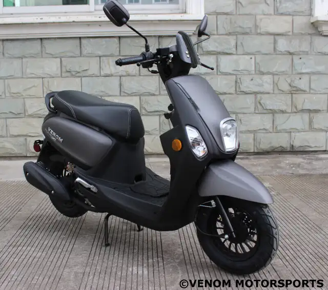 49cc Street Legal Scooter | Automatic Moped | Venom Roma in Scooters & Pocket Bikes in City of Toronto - Image 16