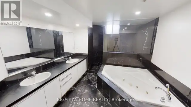 (LOWER) 31 NORTHGATE CRESCENT E Richmond Hill (Bayview Hill), On in Long Term Rentals in Markham / York Region - Image 5