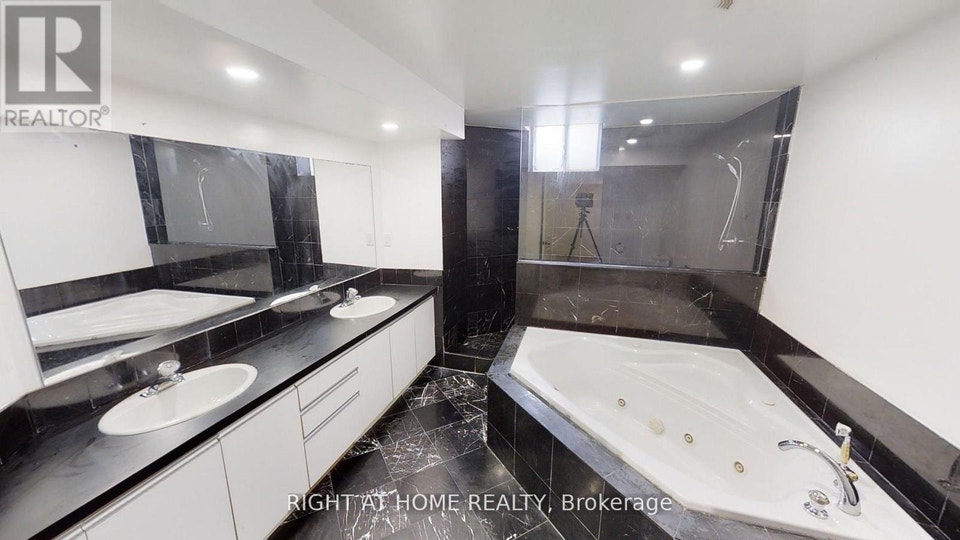 (LOWER) 31 NORTHGATE CRESCENT E Richmond Hill (Bayview Hill), On 4