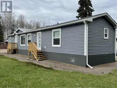 Brand new modular home with new home warranty for peace of mind! This gorgeous, modern, 3 bedroom, 2...
