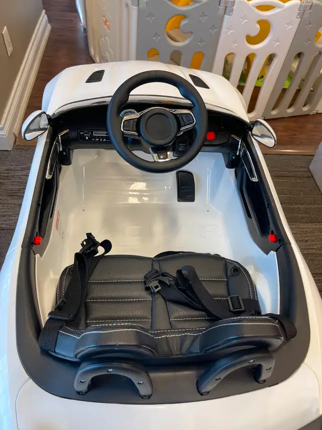 Big Savings!! Jaguar F-Type 12V Ride-On Car! - Brand New Boxes in Toys & Games in City of Toronto - Image 10