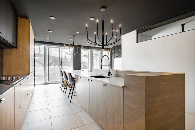 2725 Avenue de la Gare — photo 1