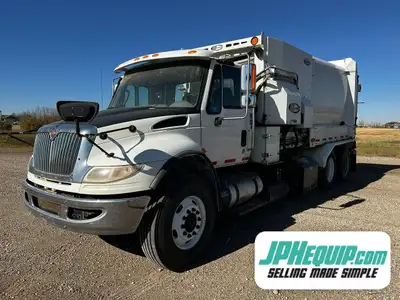2017 International 7400 Garbage Truck Refuse Truck Labrie WE SHIP DIRECT TO YOU, USA and Worldwide!!...