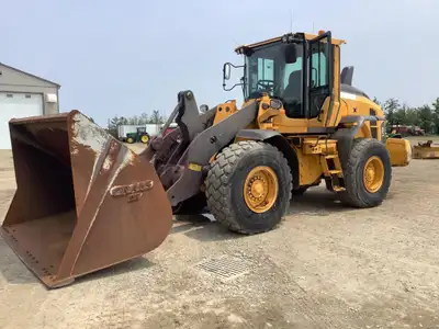Welcome to Kent Farm Supplies Limited! 2015 Volvo L70H Wheel Loader Never a dirt machine always used...