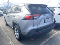 *Vehicle history form conveniently located in vehicle photos. AMVIC LICENSED DEALER ... Engine: Regu... (image 2)