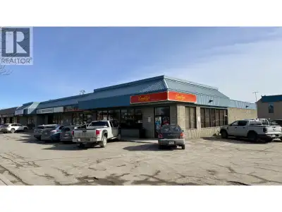 Solid commercial investment opportunity in a prime high-visibility location. This well-maintained st...
