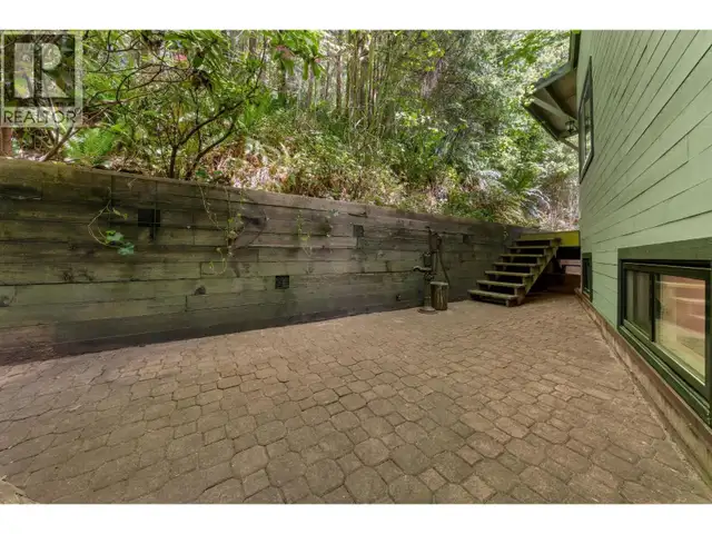 2086 RIVERGROVE PLACE North Vancouver, British Columbia in Houses for Sale in North Shore - Image 38
