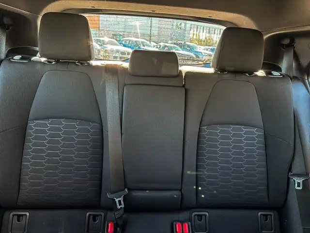 2022 Toyota Corolla Hatchback | Apple Car Play | Android Auto in Cars & Trucks in Ottawa - Image 16