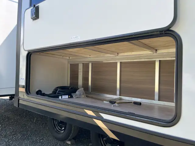 2026 Forest River VIBE EXTREME LITE in Travel Trailers & Campers in Terrace - Image 9
