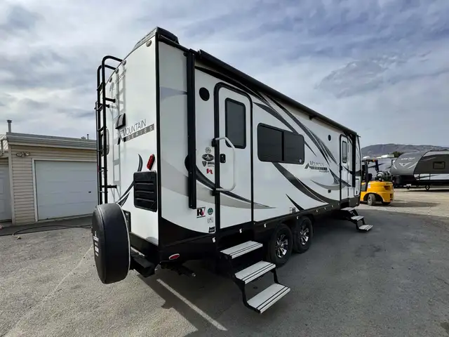2019 ,Outdoors RV,Timber Ridge 24RKS in Travel Trailers & Campers in Kamloops - Image 4