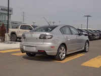5-Speed Sport Auto | Heated Bucket Seats | Power Adjustable Heated Mirrors | Cruise Control | Remote... (image 9)