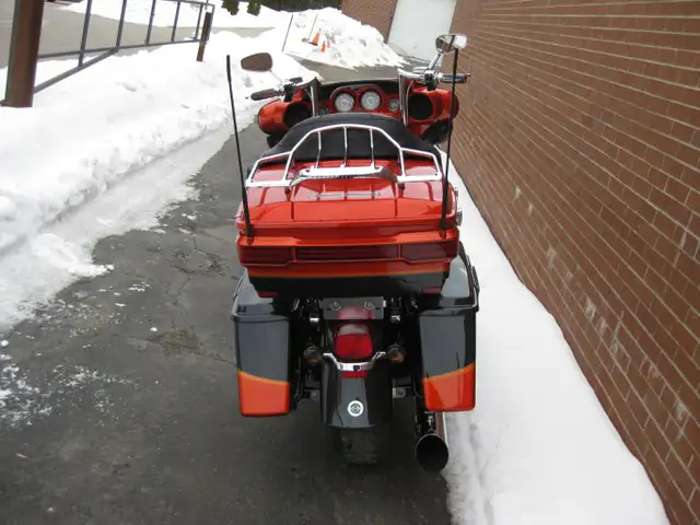 2013 Harley-Davidson FLHTCUSE8 CVO ULTRA CLASSIC in Street, Cruisers & Choppers in City of Toronto - Image 15