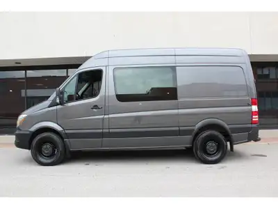 RARE FIND 2017 MERCEDES SPRINTER 144 HIGH ROOF - 5 PASSENGERS CREW VAN!!! ONLY 73,000 KM!!! , YES ,...