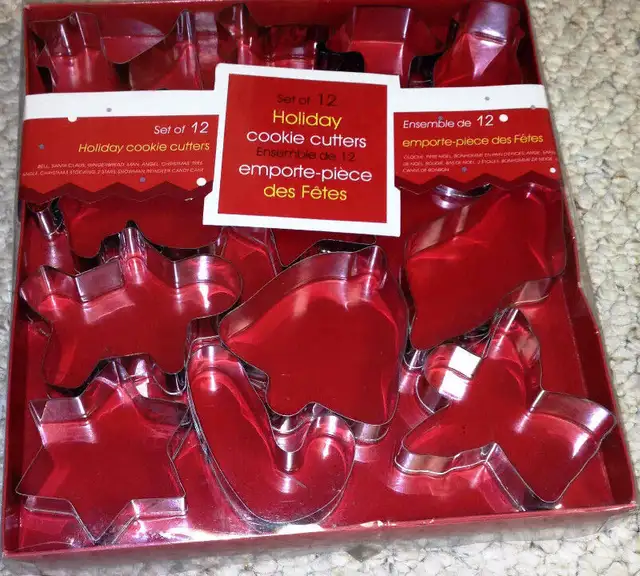 HOLIDAY COOKIE CUTTER   •	Set of 12 Holiday Cookie Cutters •	Pri in Holiday, Event & Seasonal in City of Toronto - Image 2