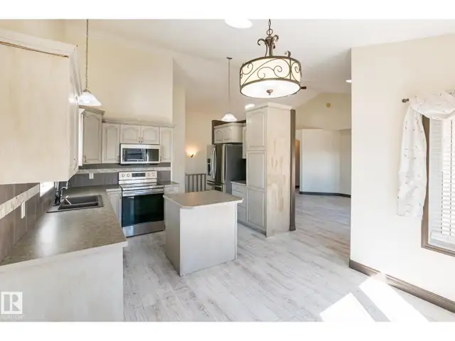 4403 39 ST Bonnyville Town, Alberta in Houses for Sale in Edmonton - Image 14