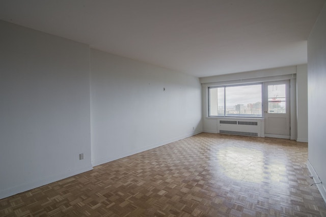 3555 Cote-des-Neiges Road — photo 3