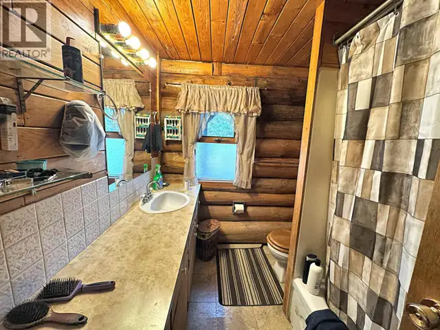 6265 HORSE LAKE ROAD Horse Lake, British Columbia in Houses for Sale in 100 Mile House - Image 10