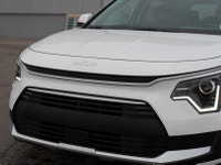 Prices excludes GST and cost/charges associated with financing.CARFAX Link:Discover Your Next Vehicl... (image 4)