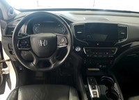 Calgary Honda is proud to be an AMVIC Licensed Dealer. Engine: V6 Cylinder Engine 3.5L L/100Km City:... (image 6)