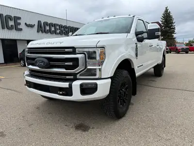 CARFAX Canada Vehicle History ReportNO CREDIT? BAD CREDIT? WE GET IT…… APPROVED! 2022 Ford F-350 Pla...