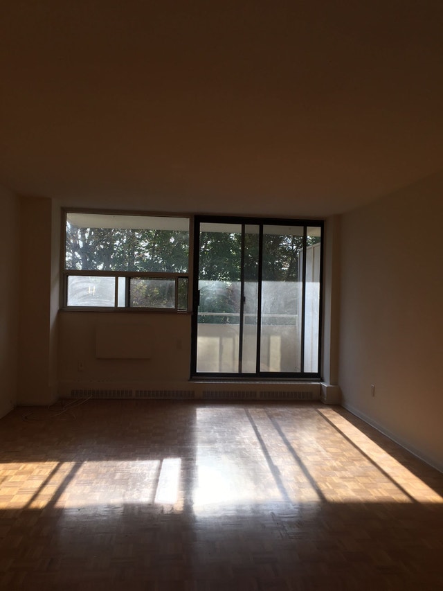 Spacious two bedroom apartment available for rent Long Term Rentals