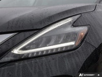 CVT with Xtronic, AWD, Navigation system: NissanConnect with Navigation and Services, Power driver s... (image 5)