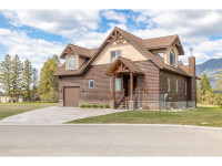 33 - 640 UPPER LAKEVIEW ROAD Invermere, British Columbia