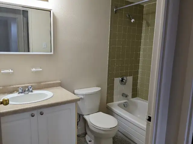 MEADOWBROOK-2 BEDROOM FOR RENT-$350/MTH SENIOR DISCOUNT in Long Term Rentals in Hamilton - Image 11