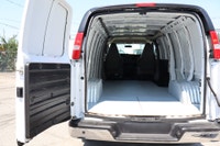 2022 GMC Savana 8 CYLINDRES 6.6 LITRES TRES RARE / 1 SEUL PROPRIO / 2022 GMC SAVANA 2500 CARGO ALLON... (image 9)