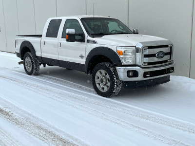 2012 Ford F250 LARIAT, 6.7L DIESEL **Fully deleted, One owner**