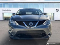 This Nissan Qashqai boasts a Regular Unleaded I-4 2.0 L/122 engine powering this Variable transmissi... (image 7)