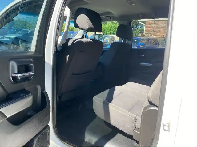 2018 Chevrolet SILVERADO 2500HD LT, Duramax Diesel, No Accidents in Cars & Trucks in London - Image 17