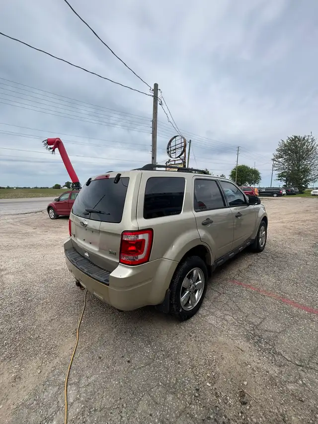 2012 Ford Escape580120282053355522