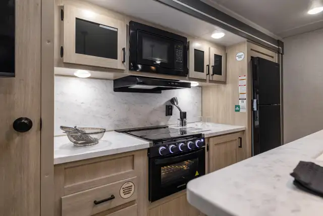 2026 Forest River DELLA TERRA 272RL in Travel Trailers & Campers in Regina - Image 14