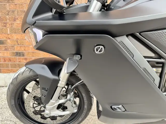 2021 Zero Motorcycles SR/S SRS ZF 14.4 **LIKE NEW** in Street, Cruisers & Choppers in Markham / York Region - Image 28