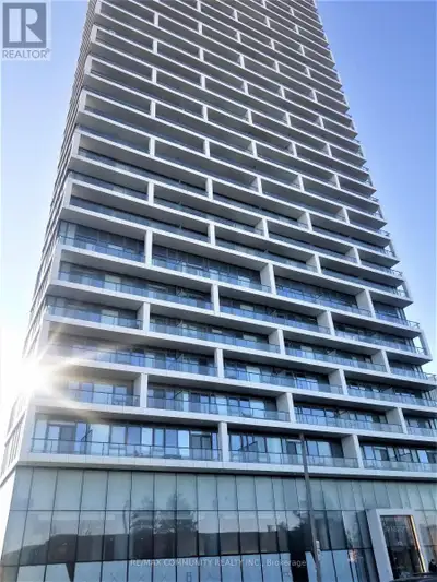 Absolutely Stunning Transit City 1 Condo for Lease! Bright and spacious 2-bedroom, 2 full bathroom s...