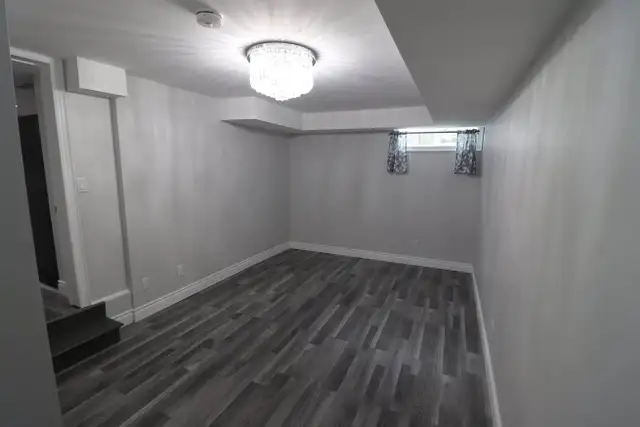 Bright 2 bedroom basement for rent in Oshawa in Long Term Rentals in Oshawa / Durham Region - Image 5