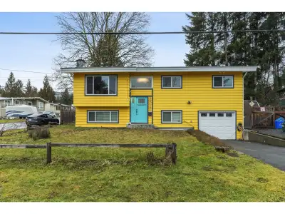 Cute as a button! This 3 bed, 2 bath home with 1,500 sq ft of updated living space featuring a moder...