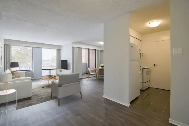 Pickering Place Apartments - 3 Bedroom available at 1865 Glenann in Long Term Rentals in Oshawa / Durham Region - Image 3