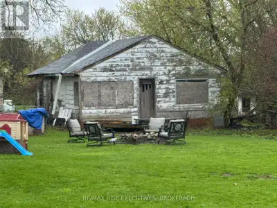 Opportunity knocks in the heart of Seeley's Bay. This 66 x 165 ft lot sits immediately adjacent to 1...